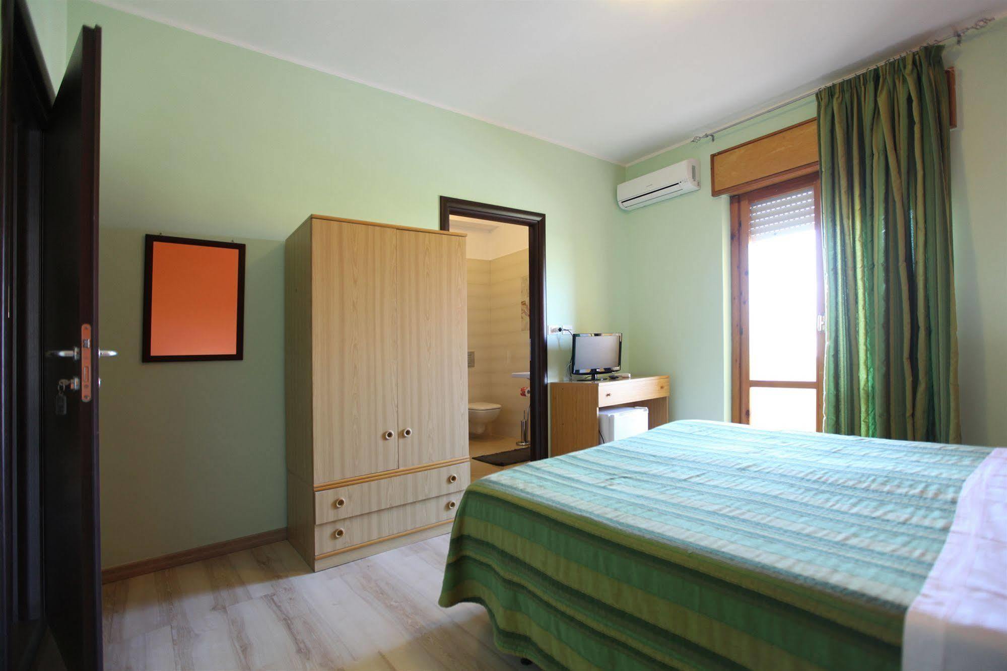 Hotel Cliche San Lucido Zewnętrze zdjęcie