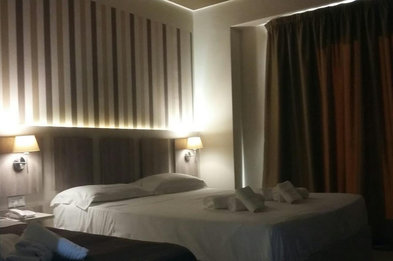 Hotel Cliche San Lucido Zewnętrze zdjęcie