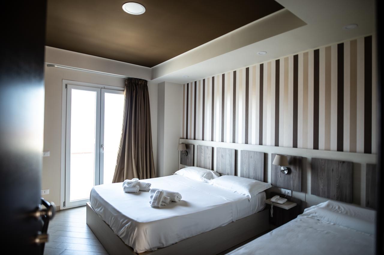 Hotel Cliche San Lucido Zewnętrze zdjęcie