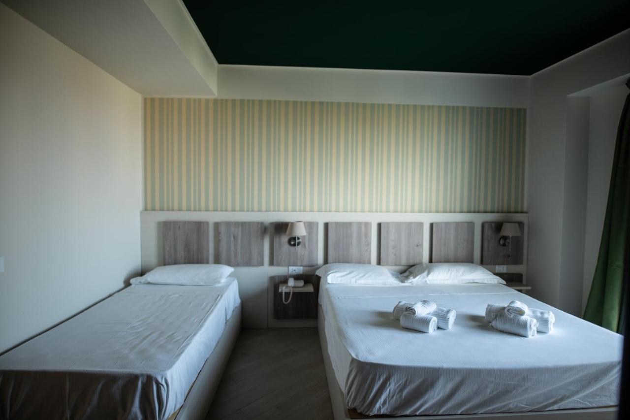 Hotel Cliche San Lucido Zewnętrze zdjęcie