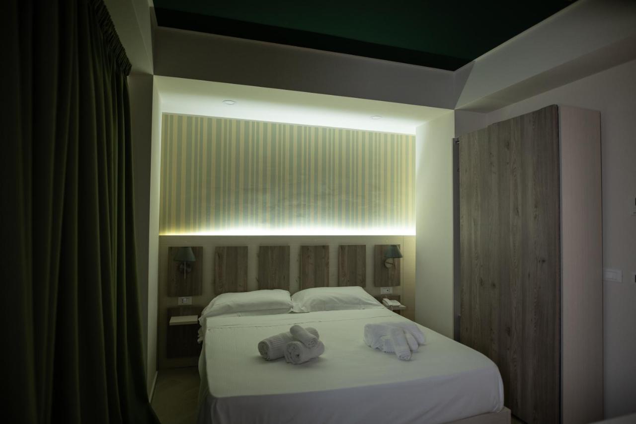 Hotel Cliche San Lucido Zewnętrze zdjęcie