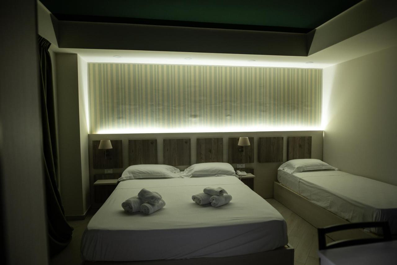 Hotel Cliche San Lucido Zewnętrze zdjęcie