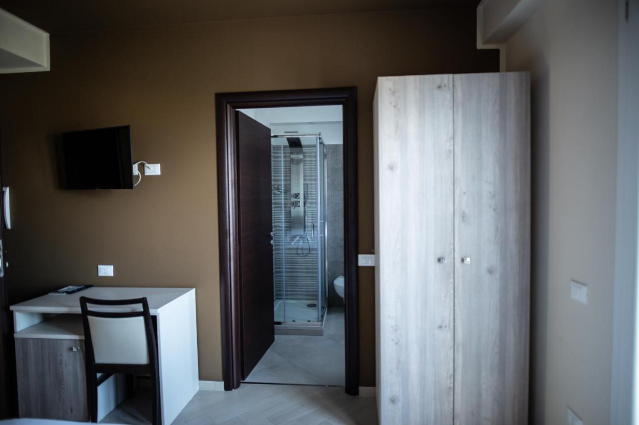 Hotel Cliche San Lucido Zewnętrze zdjęcie