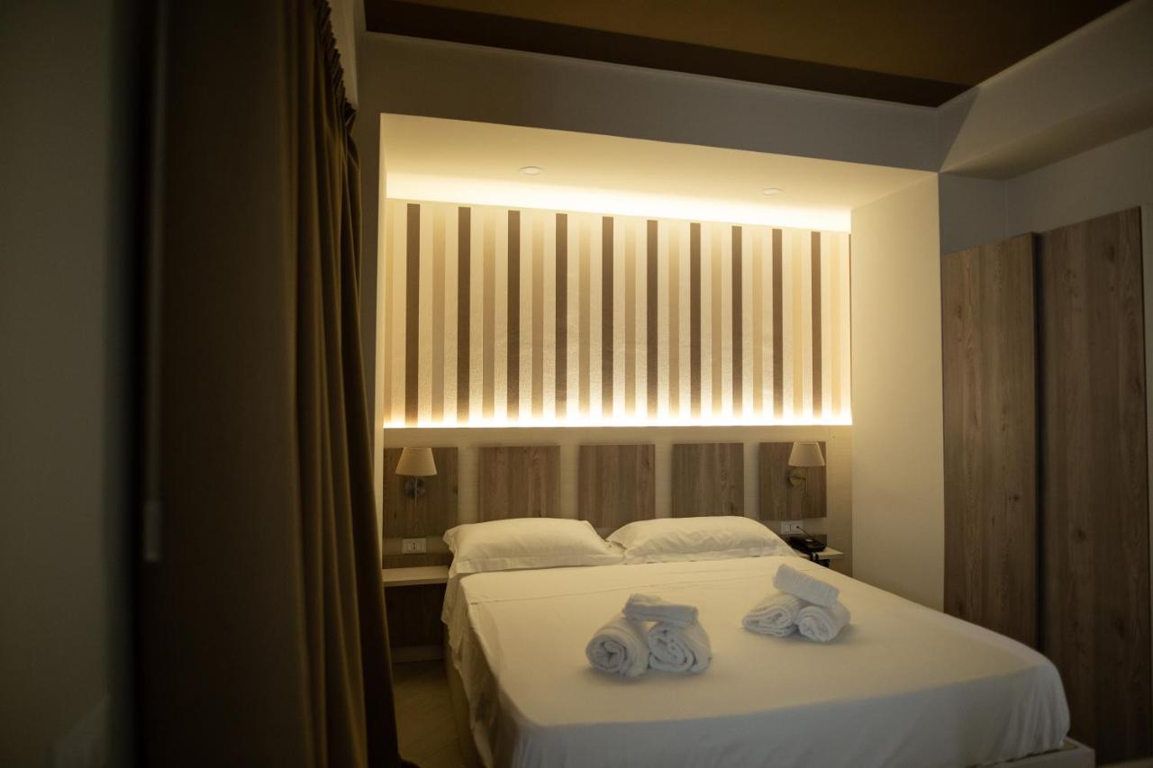 Hotel Cliche San Lucido Zewnętrze zdjęcie